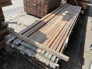 Ca. 63x Guyana Teak latten geschaafd, 21x45mm, lengte 22/30cm, 41/335c